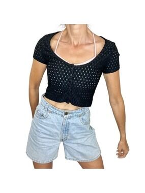 NWT H&M black eyelet lace stretchy button front cropped short sleeve top M